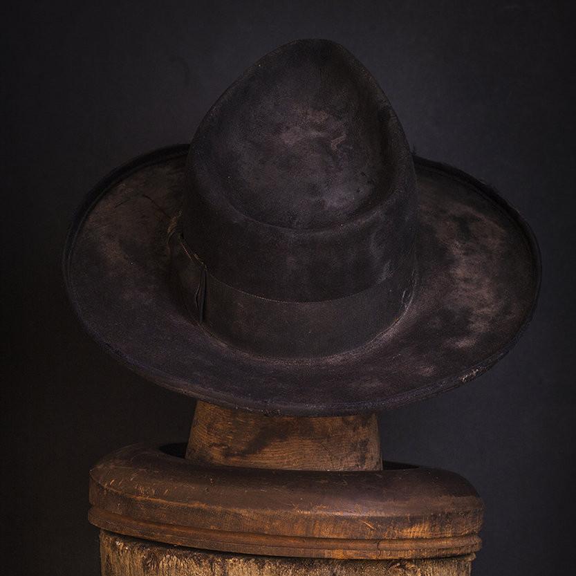 Hat 012