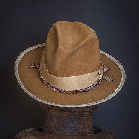 Hat 209