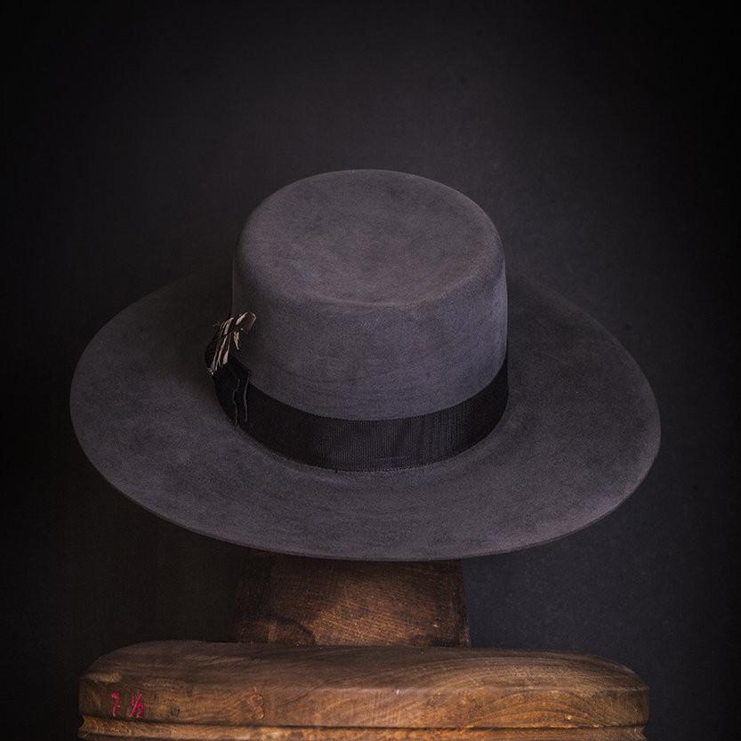 Hat 105