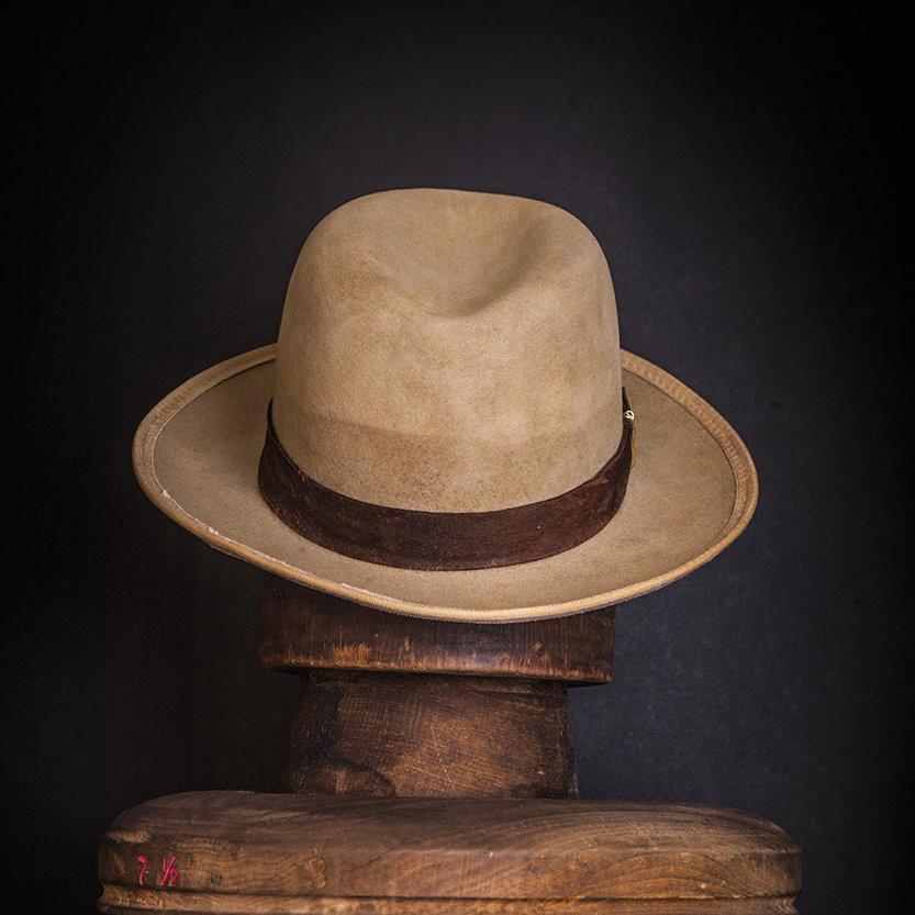 Hat 104