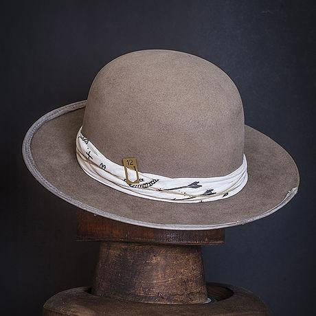 Hat 218