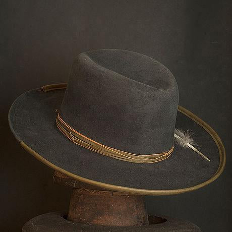 Hat 220