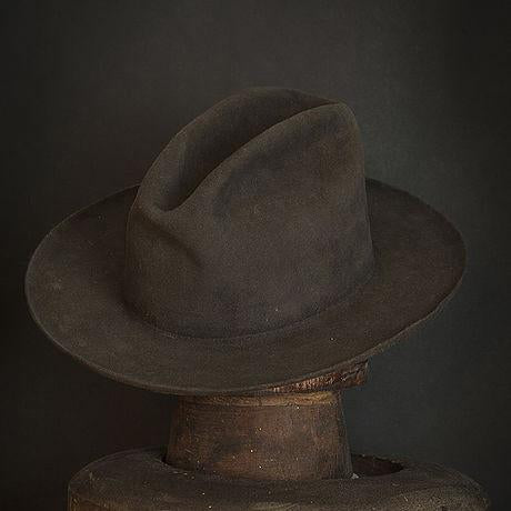 Hat 228