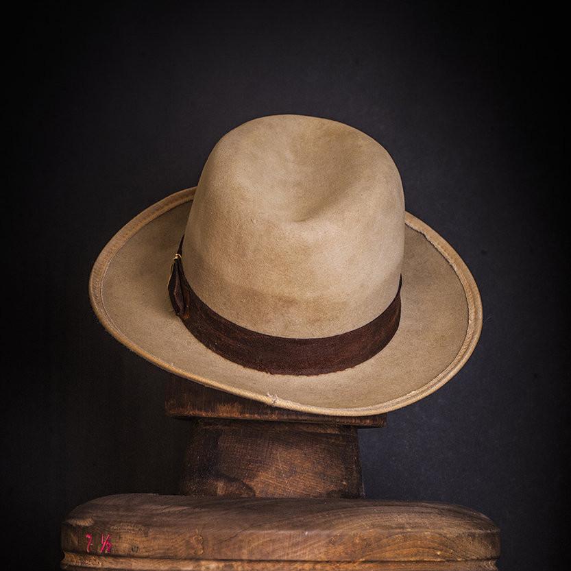 Hat 104