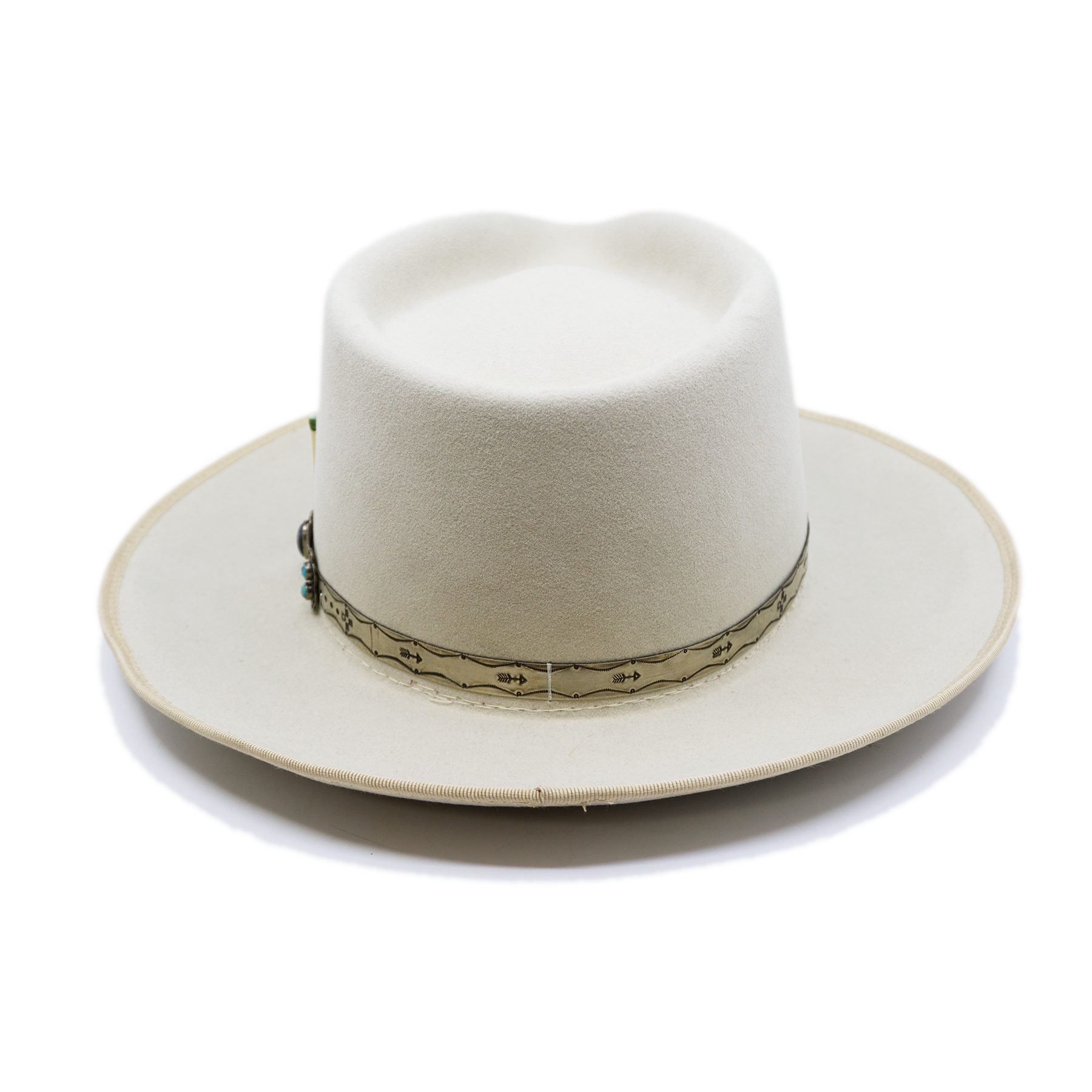 100% felt hat in Boneyard  Dress Weight   Embossed NF silver icon band with turquoise details   12mm Tonal binding on  brim   Flanged brim  Made in USA 