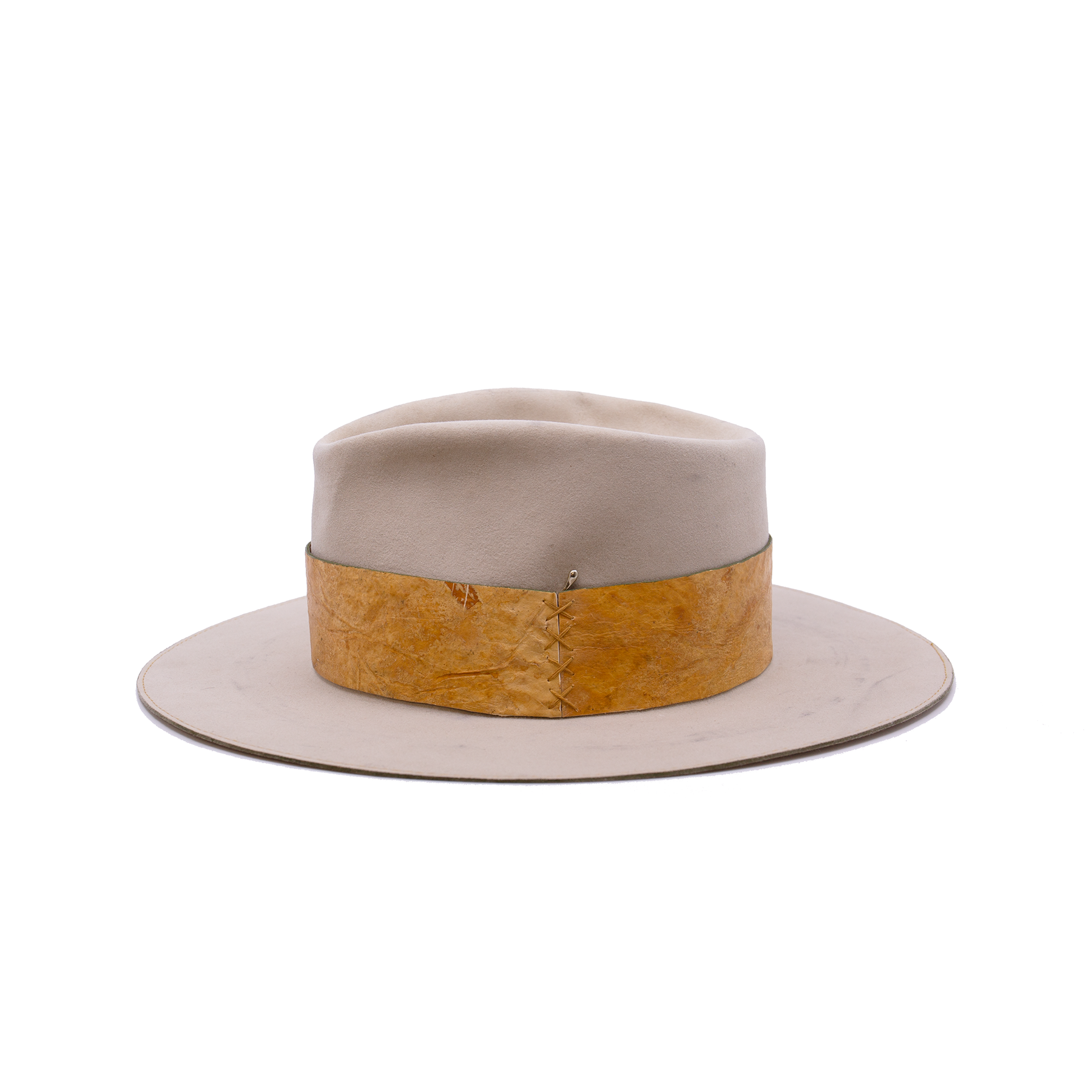 100% Dress Weight Felt in Côte Sauvage  2" Reishi™ band MycoWorks Fine Mycelium™ leather alternative with green edge finishing  Single row ticking with green edge finishing  Burnt silver NF matchstick  Flat brim  Made in California