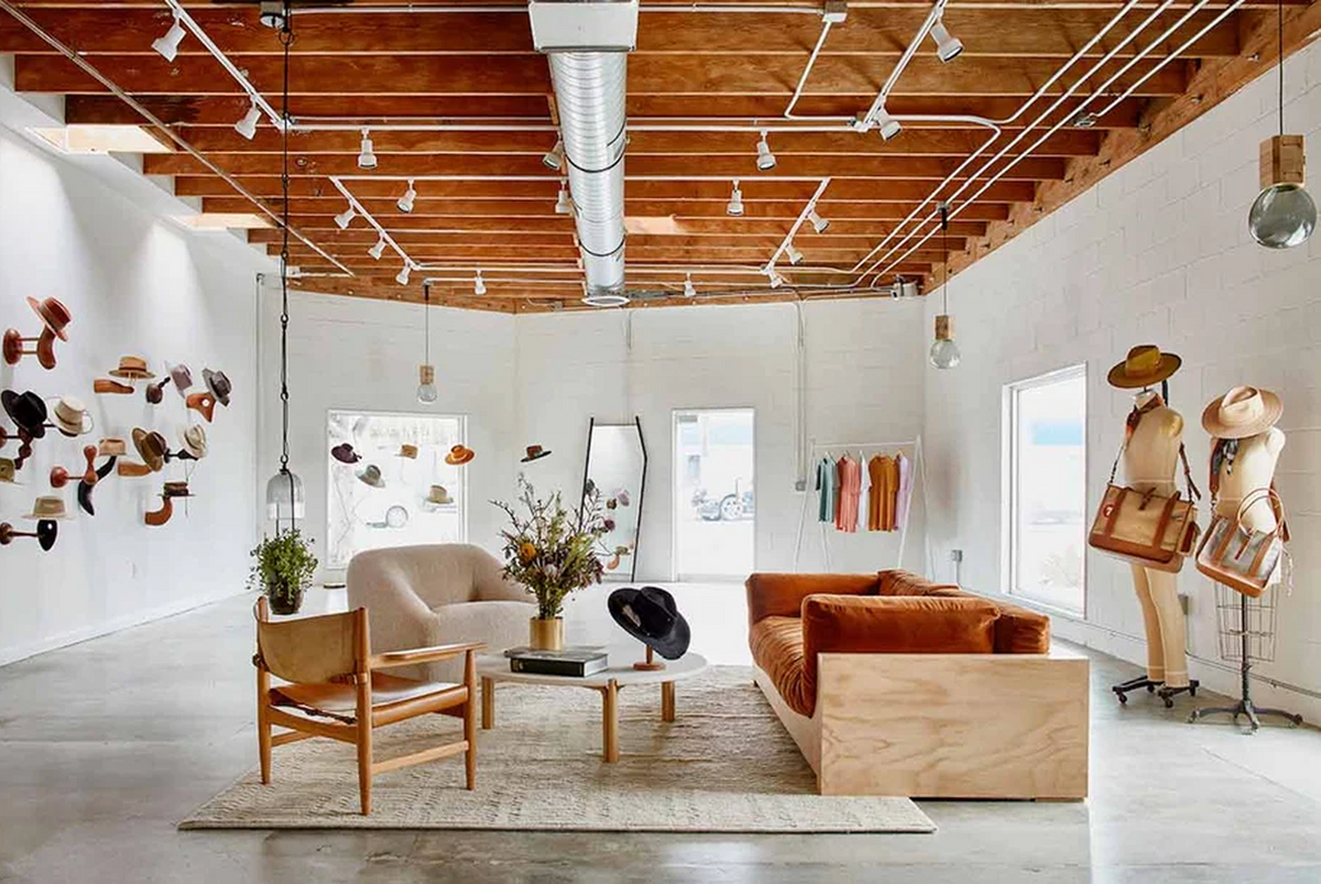 VENICE BEACH LOCATION
2300 Abbot Kinney Blvd
Venice, CA 90291
310.310.2315

STORE HOURS
Sunday - ...