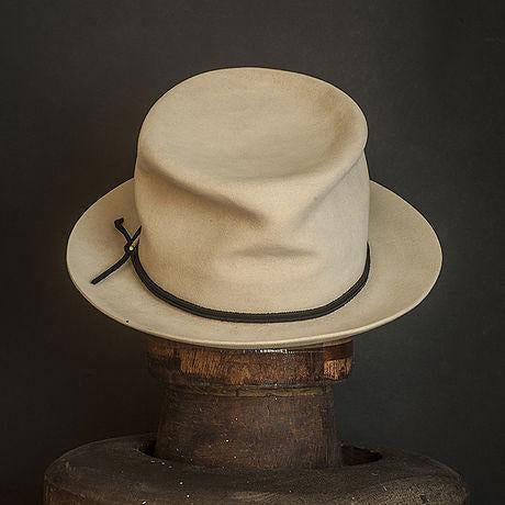 Hat 231