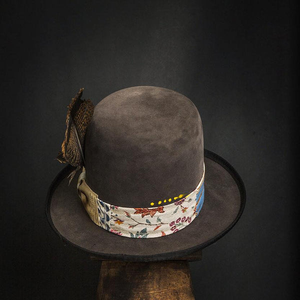 Hat 057