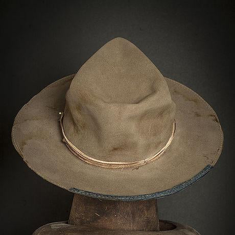 Hat 273