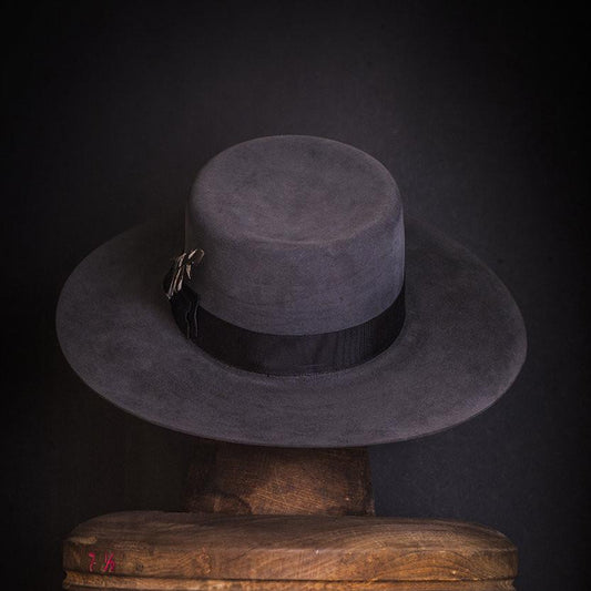 Hat 105