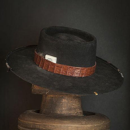 Hat 246 – Nick Fouquet