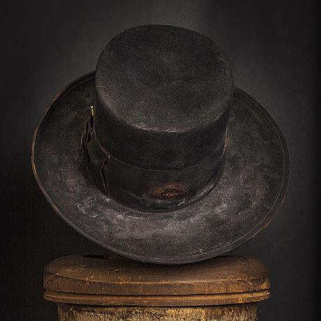 Hat 216