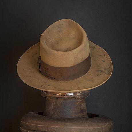 Hat 252