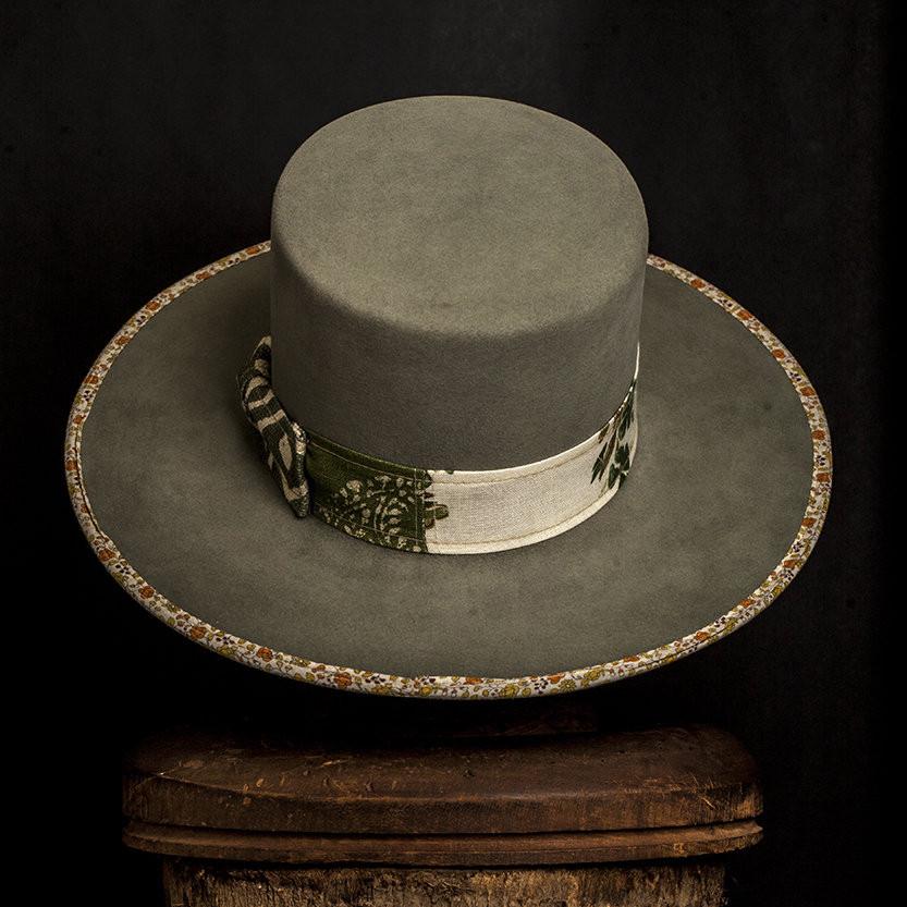 Hat 056 – Nick Fouquet