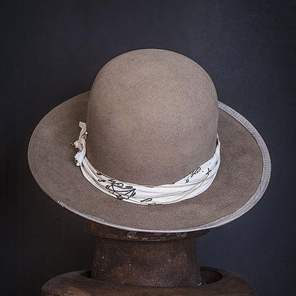 Hat 218