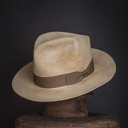 Hat 176 – Nick Fouquet
