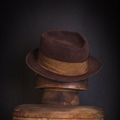 Hat 121