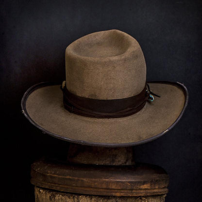 Hat 007 – Nick Fouquet