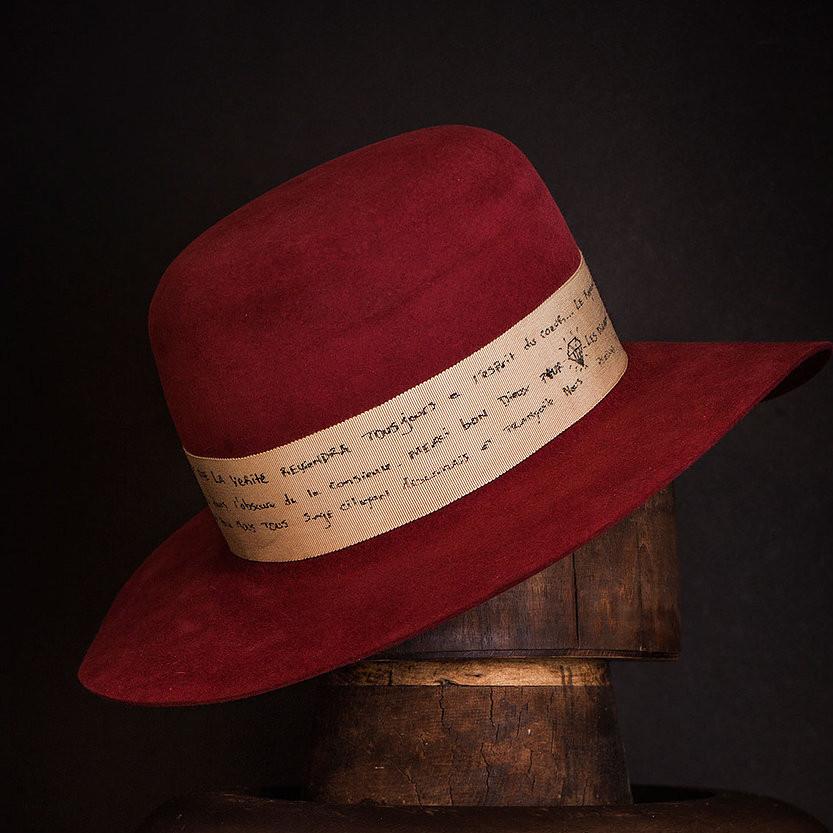 Hat 068