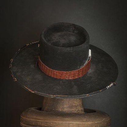 Hat 246 – Nick Fouquet