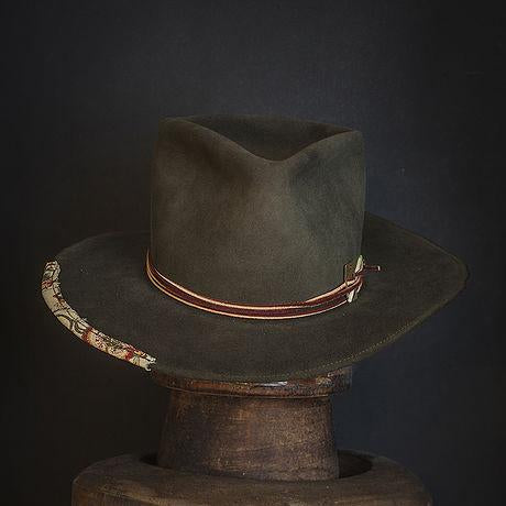 Hat 239