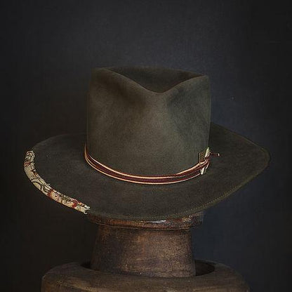 Hat 239