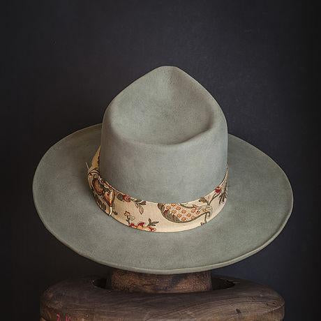 Hat 193