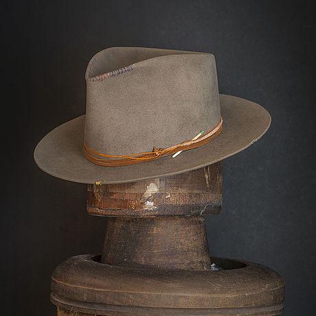 Hat 249