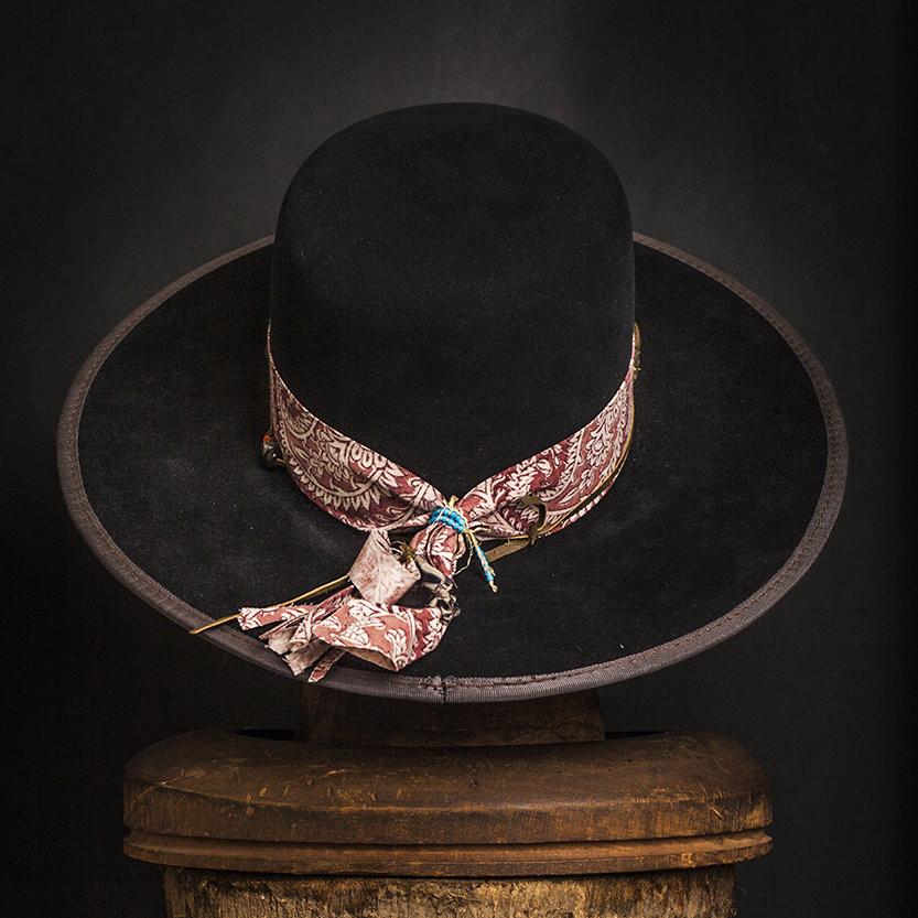 Hat 054