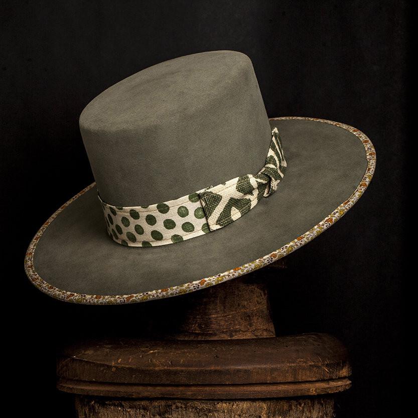 Hat 056 – Nick Fouquet